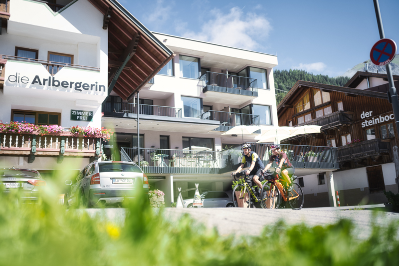 Hotelansicht die Arlbergerin