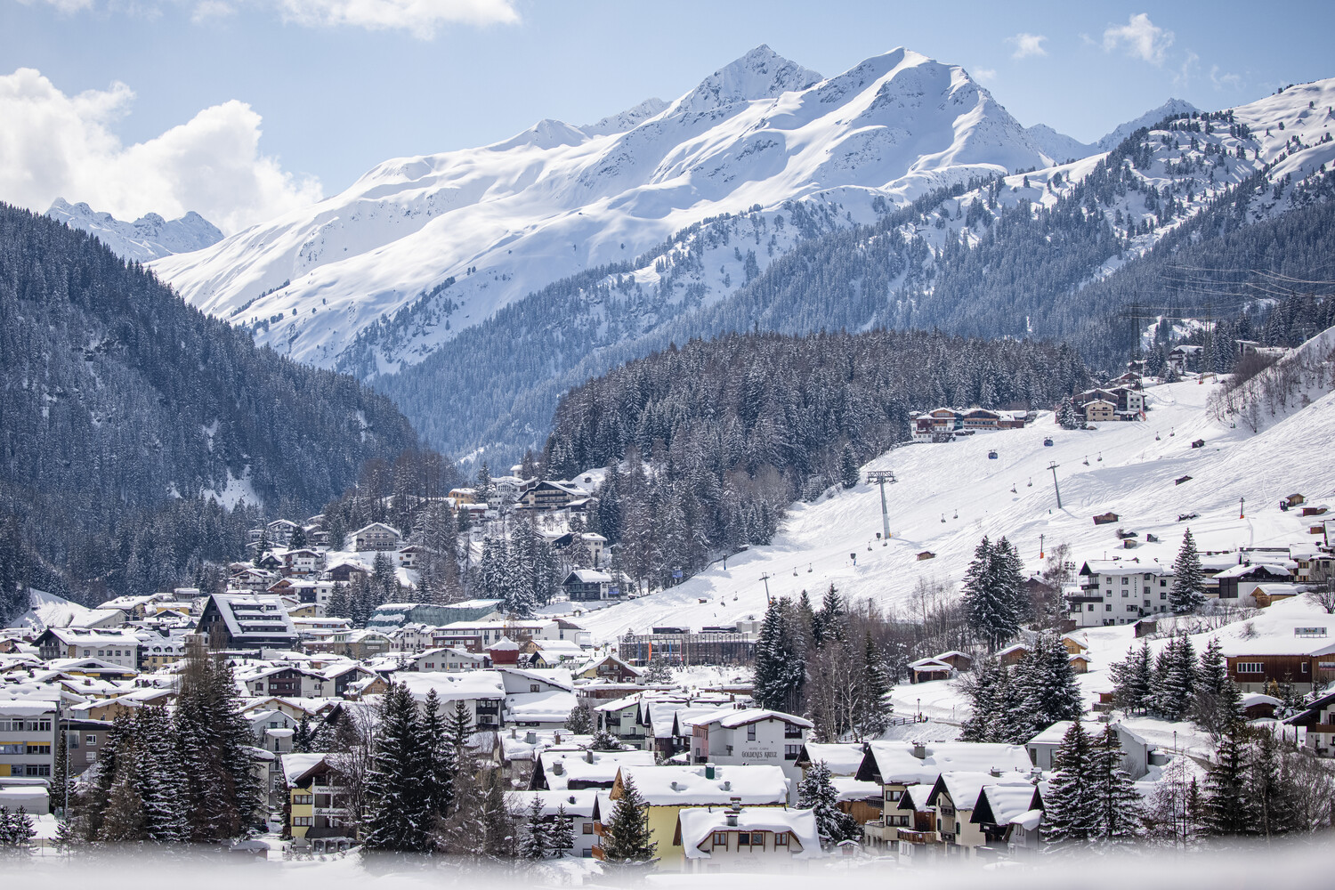 Mountain landscape in St. Anton am Arlberg - Hotel die Arlbergerin