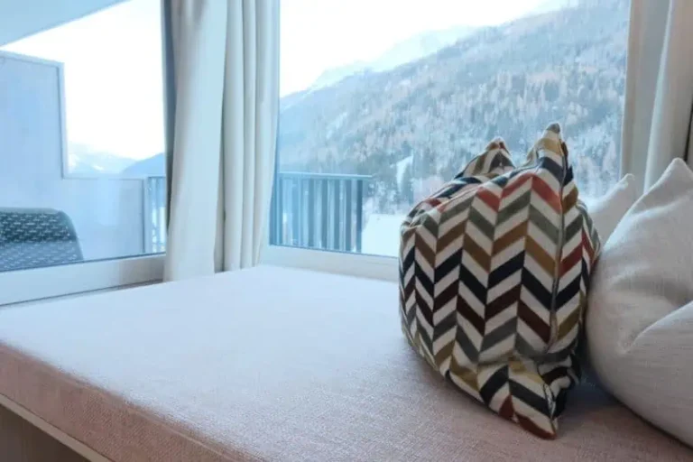 FAQ 2 Guest room Hotel Die Arlbergerin St. Anton am Arlberg