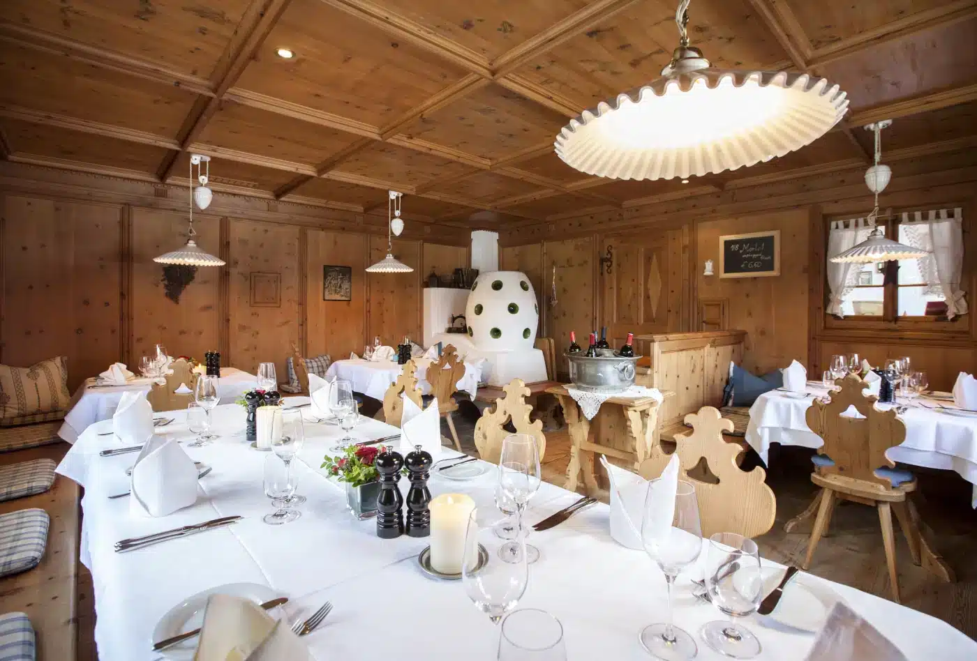 Restaurant St Anton 5 The wood-panelled Stube at Restaurant Die Arlbergerin, St. Anton