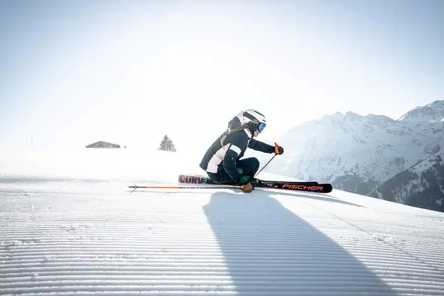 Ski Opening St Anton 2026 8 Skier making the first turns on a freshly groomed piste in St. Anton am Arlberg